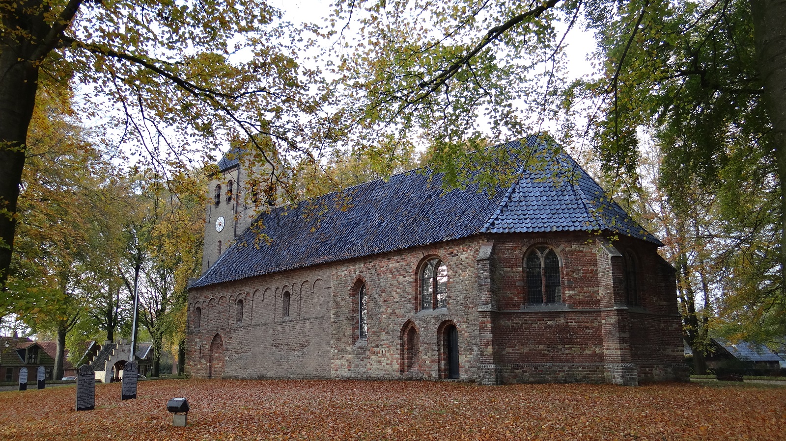 De Bonifatiuskerk in Oldeberkoop.